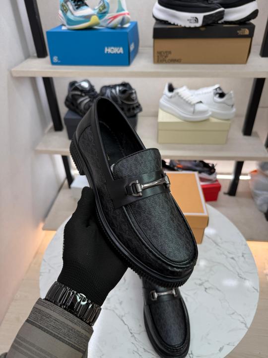 Micha el Kors Premium Quality Loafer black