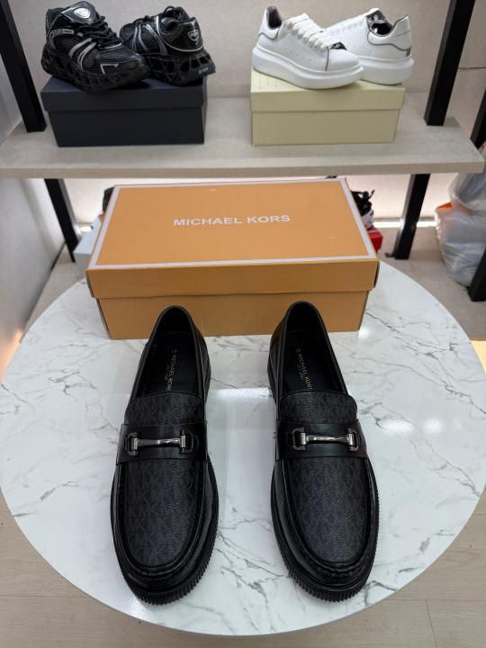 Micha el Kors Premium Quality Loafer black