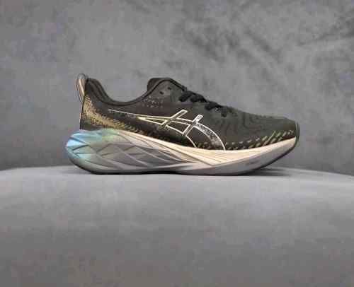 AsicSs NOVABLAST 4 PLATINUM BLACK