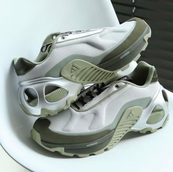AdidaWONDER RUNNER GREEN