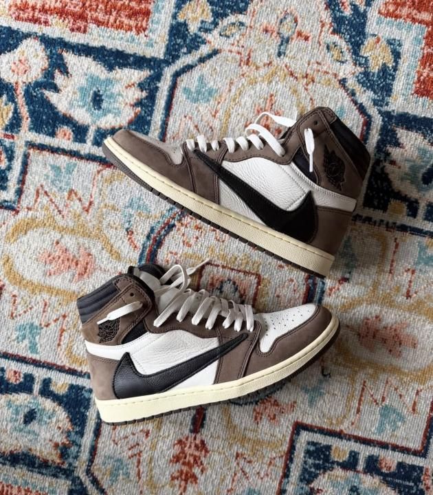 Nik airr Jordan Retro 1 High OG Travis Scott Mocha Semi UA