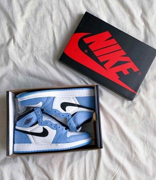 Nik Air Jordan Retro 1 High Univer Blue SEMI UA