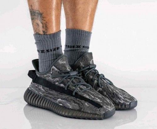 Adiddas yeezy boost 350 V2 mx dark salt semi ua with accessories