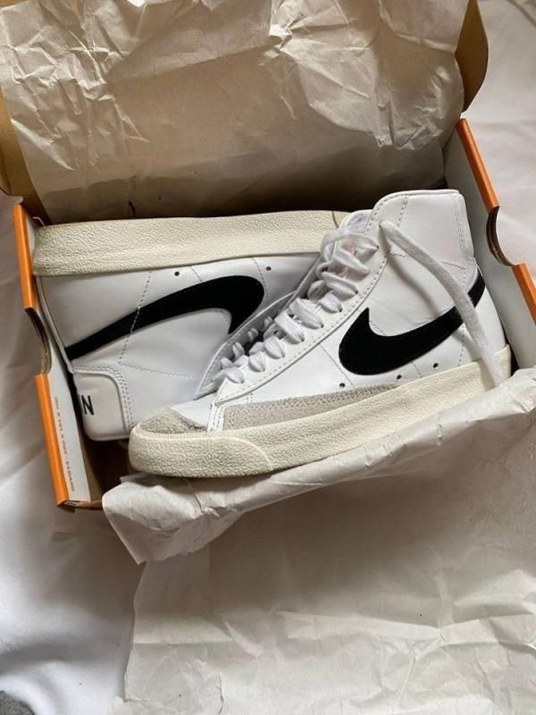NIK MID BLAZER 77 VINTAGE WHITE HIGH