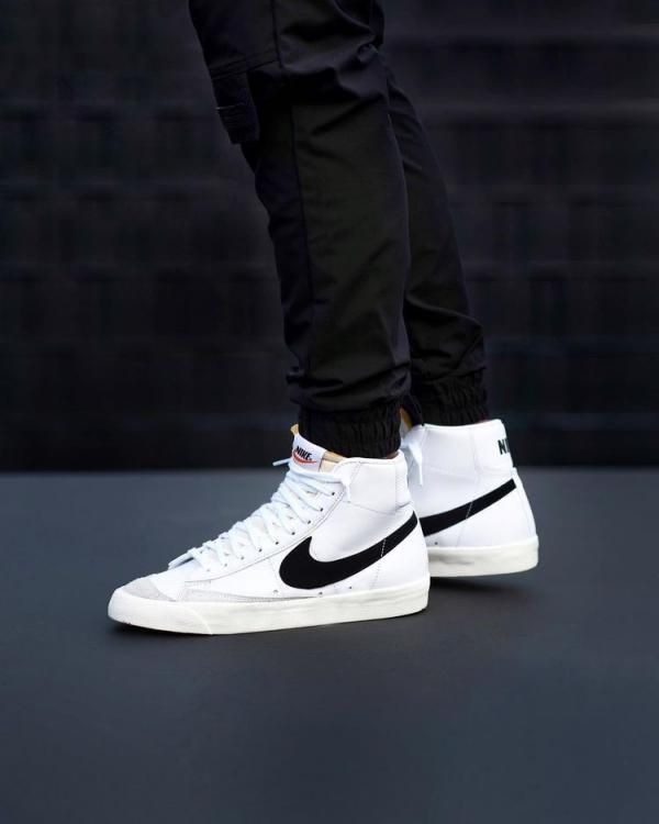 NIK MID BLAZER 77 VINTAGE WHITE HIGH