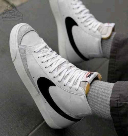 nikkee blazer mid 77 vintage white black