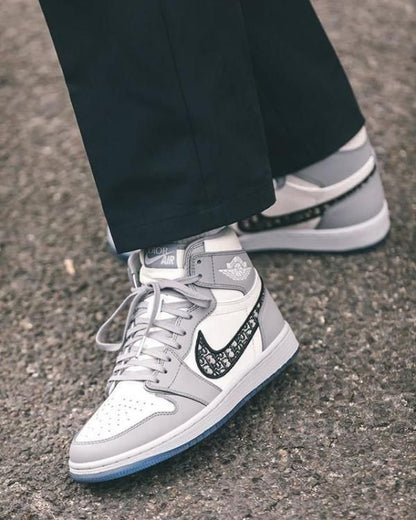 NIK AIR JORDAN RETRO 1 X DIo ii.R HIGH SEMI UA