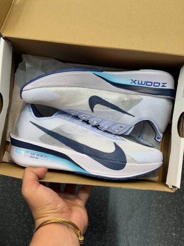 NIK ZOOM vaporfly next% 4 GHOST BLUE