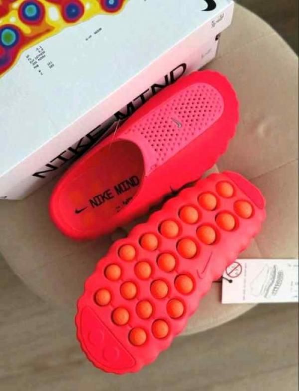 MIND 001 SOLAR RED