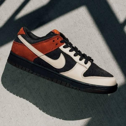 NIK Dunk Low Red Panda Brown Suede