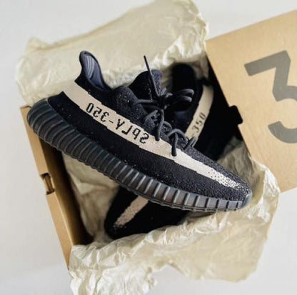 Adida s Yeezy 350 V2 Oreo SEMI UA