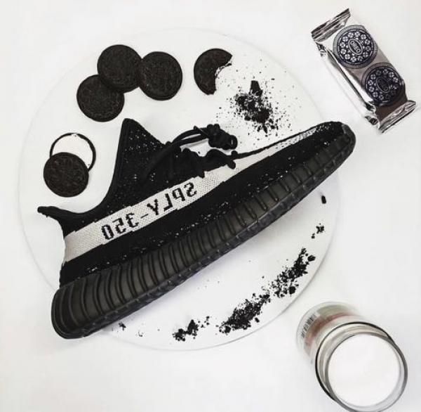 Adida s Yeezy 350 V2 Oreo SEMI UA