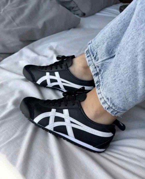 ONITSUKKA TIGER MEXICO 66 BLACK WHITE