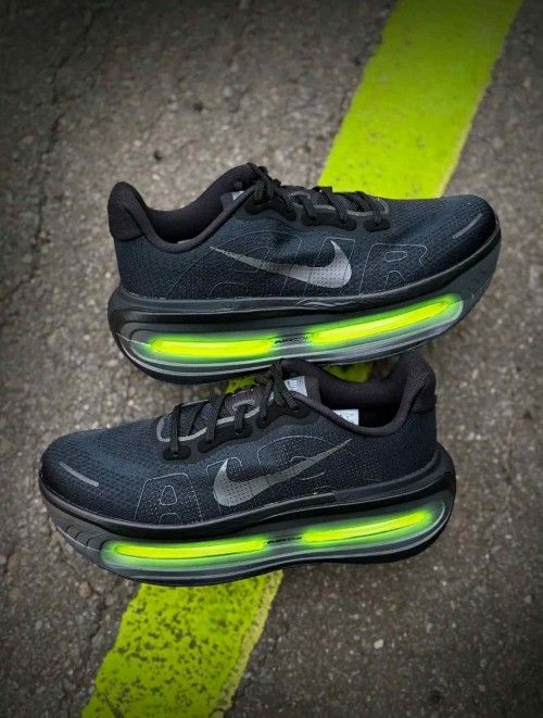 NIIKE VOMERO BLACK