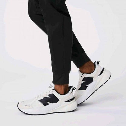 NEEW BALANCCE Figs White