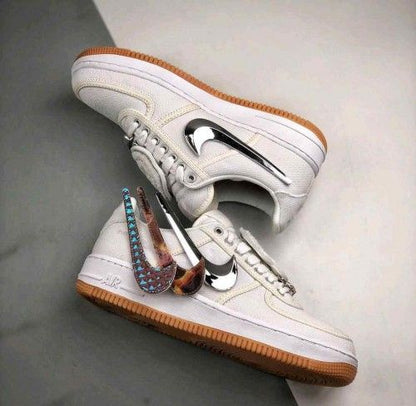 N.IKE AIRFORCE TRAVIS SCOTT SAIL