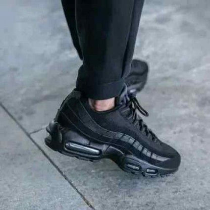 NIK.E AIRMAX 95 ESSENTIAL BLACK