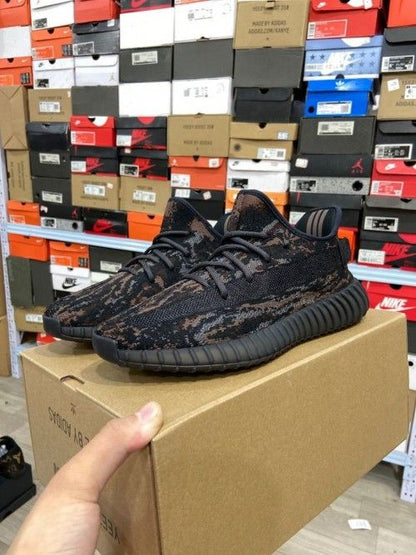 ADDIDAS Yeezy 350 v2 Dark Salt ( WITHOUT KIT )