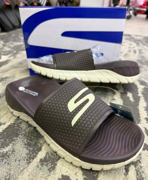 SKECHER.S HYPER BURST BEIGE BROWN