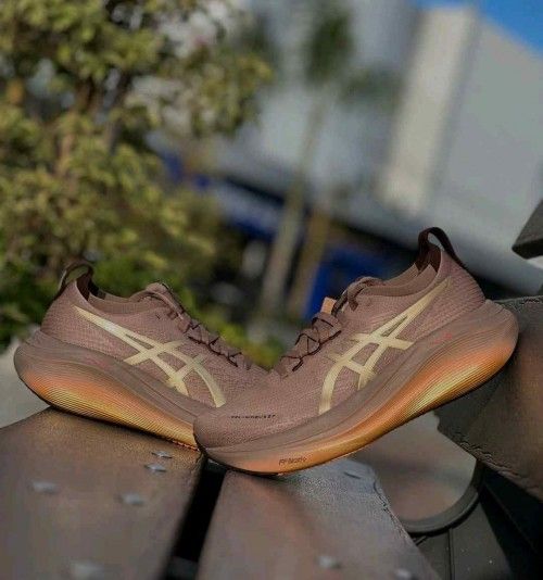Asic.s Gel Nimbus 27 Lux Tape