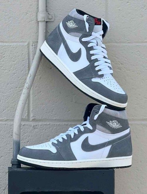 AIR JORDAN RETRO 1 WASHED GREY