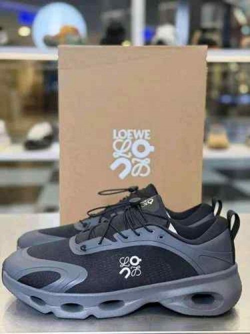 ON RUNNING CLOUD SOLO BLACK GREY