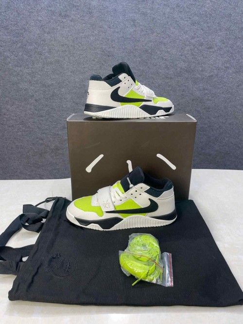 AIR JORDAN X TRAVIS SCOTT JUMPMAN BRIGHT CACTUS