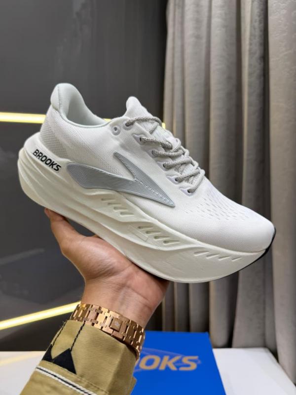 BROOKS GLYCERIN MAX WHITE WITH OG BOX FIX