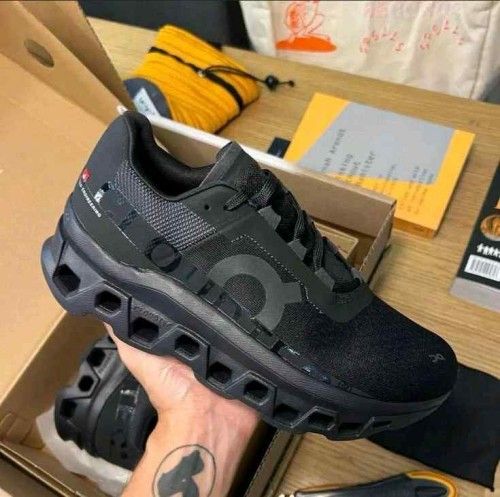 On Running Cloud Monster Black