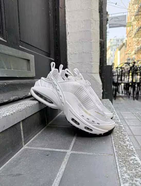 NIK.E AIRMAX CRAZE WHITE METALLIC GOLD