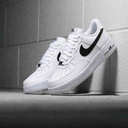 NI KE AIRFORCE 1 LOW AN 20 BLACK WHITE