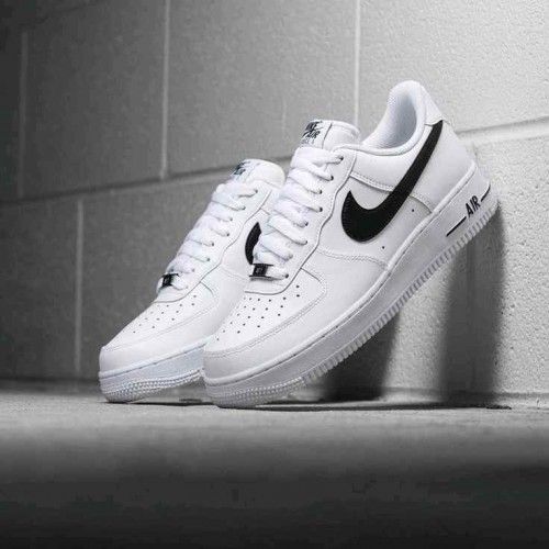 NI KE AIRFORCE 1 LOW AN 20 BLACK WHITE