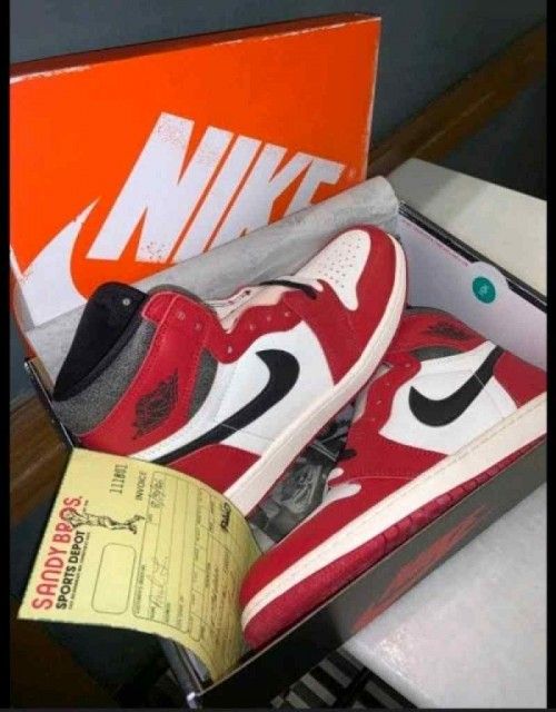 AIR JORDAN RETRO 1 LOST AND FOUND