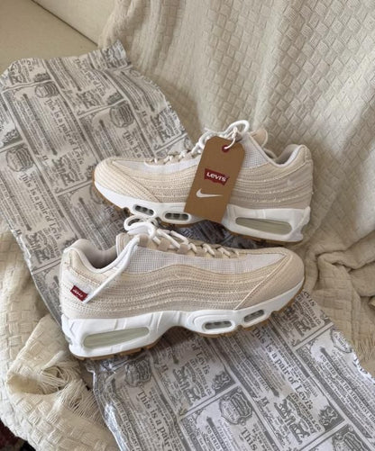 Nik_e Airmax 95 Big Bubble Light Wood Levis