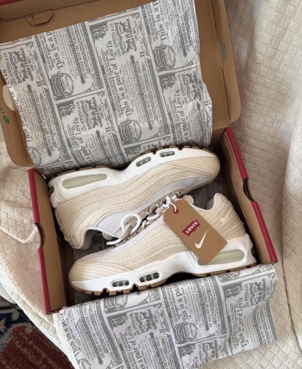 Nik_e Airmax 95 Big Bubble Light Wood Levis