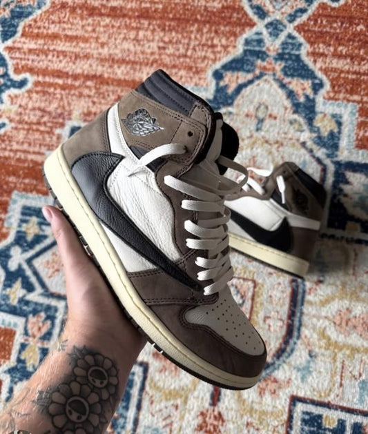 AIR JORDAN RETRO 1 TRAVIS SCOTT HIGH