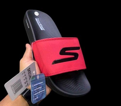 SKECHER.S HYPER BURST RED