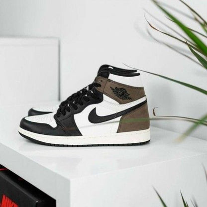 AIR JORDAN RETRO 1 MOCHA