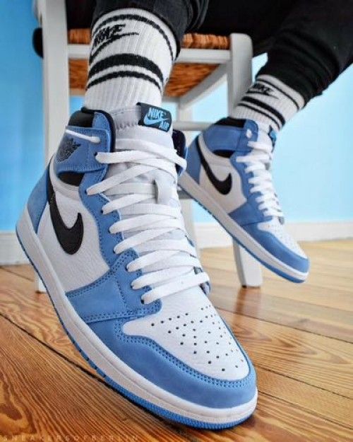 E air jordan retro 1 high university blue