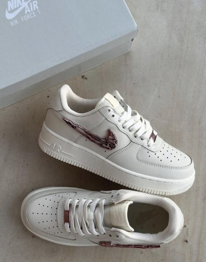 Nik.e Air Force 1 LX Molten Swoosh