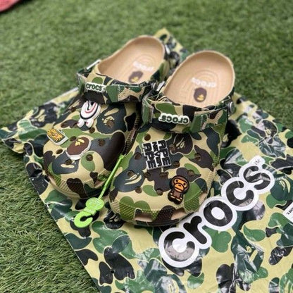 CROCCS BAPE X CLOG