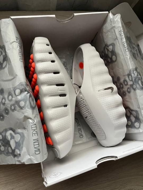 MIND 001 GREY SLIDES FIX