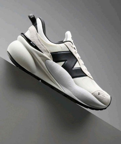 NEW BALAN_CE Figs White