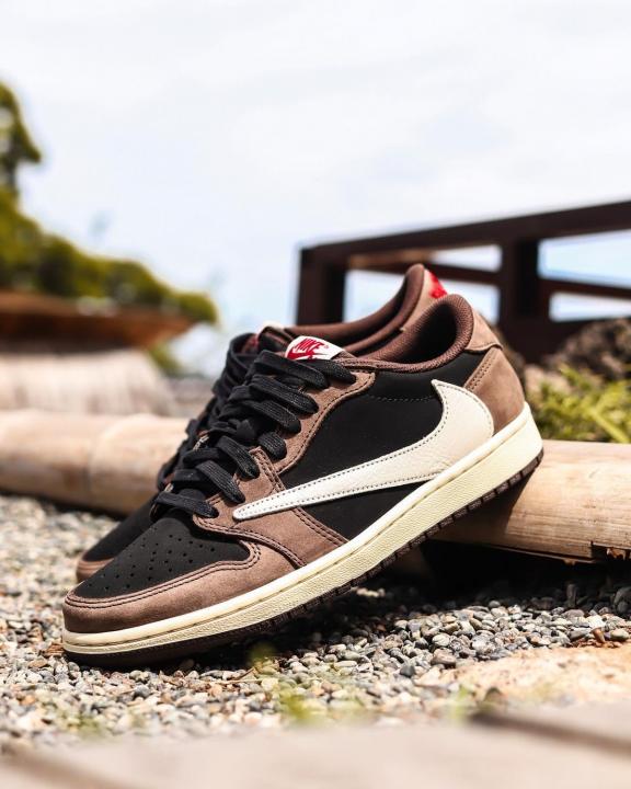Nikke Air Jordan 1 Low Travis Scott Mocha