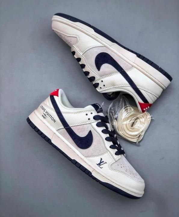 LOUUIS VUITTON X NIKKE SB DUNK LOW NAVY