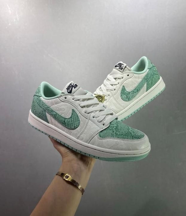 NIKKE AIR JORDAN 1 LOW YEAR OF THE SNAKE 2025