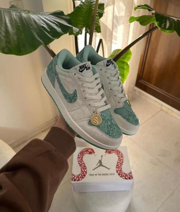 NIKKE AIR JORDAN 1 LOW YEAR OF THE SNAKE 2025
