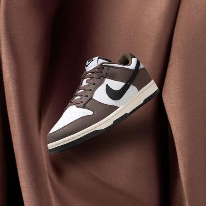 NIKKE SB DUNK LOW BAROQUE BROWN