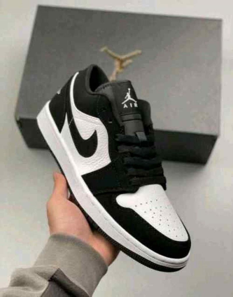 nikkee Jordan 1 Low Panda Black White semi ua