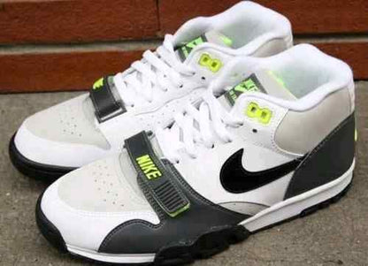 nikkee air trainer 1 white black volt sale